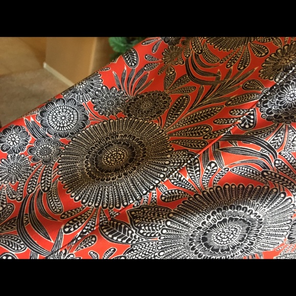 Liz Claiborne split neck dress. - Picture 5 of 7